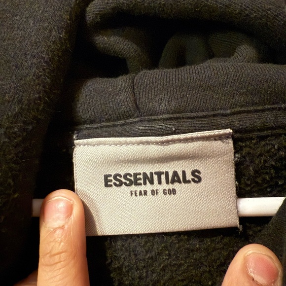 Essentials Fear of God Black Hoodie - Picture 5 of 12